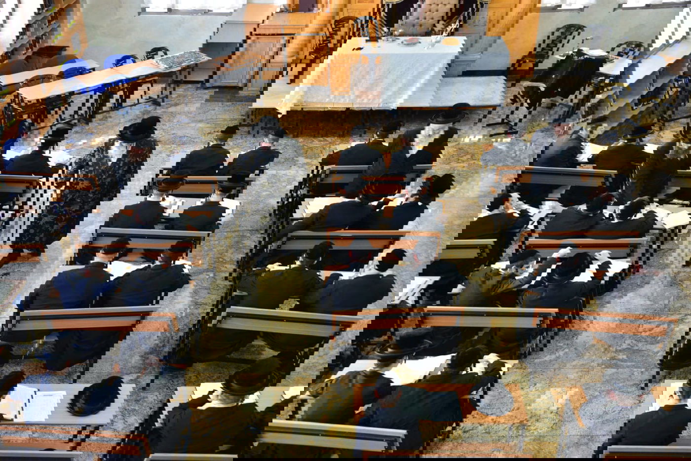 הרבי מויז'ניץ ביקר בישיבה וחיזק את הבחורים