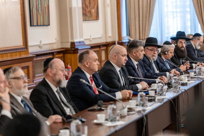 הרבנים בכינוס בפרלמנט