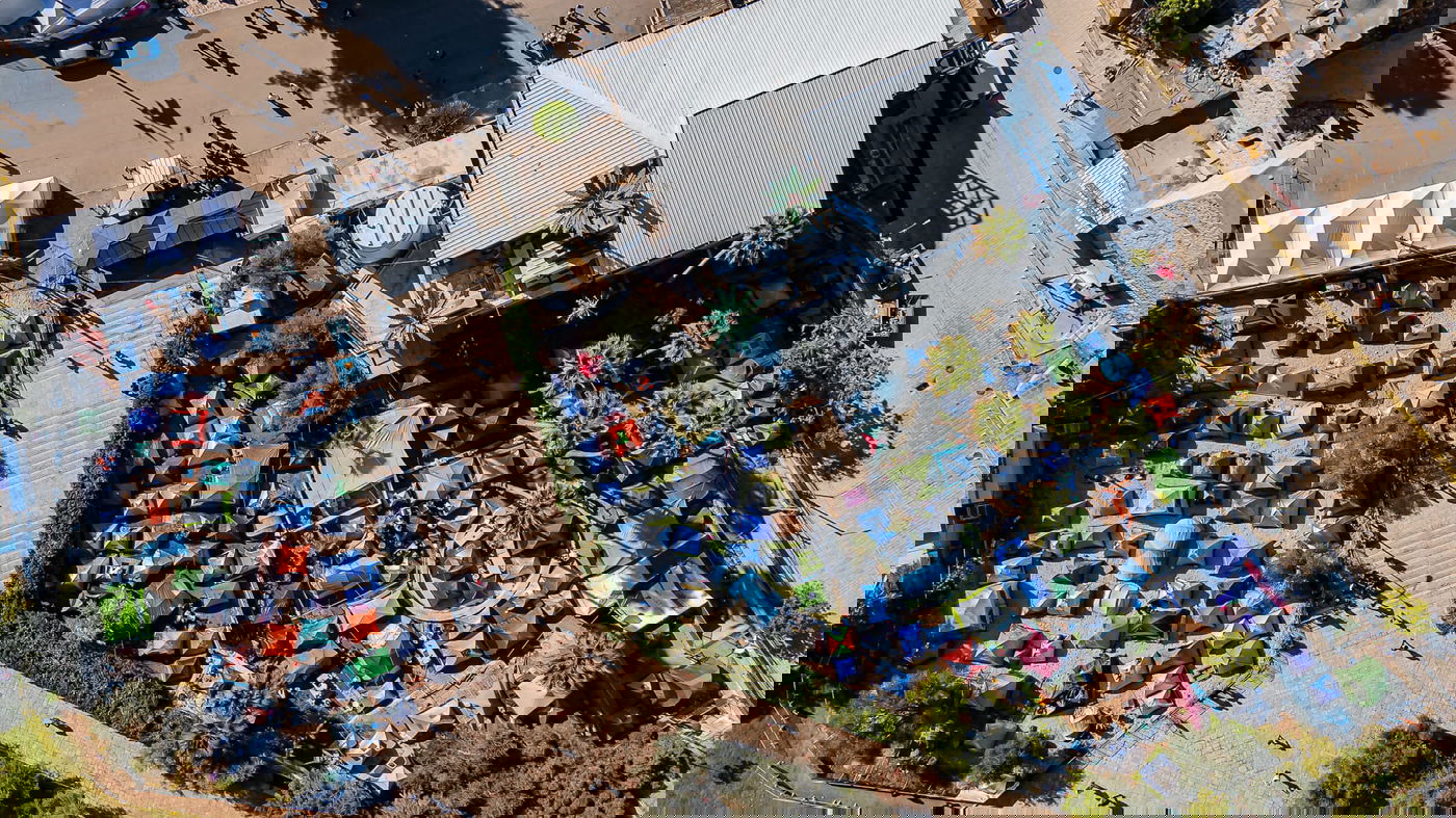 שבת חברון: האלפים זורמים לעיר לשהות במערת המכפלה