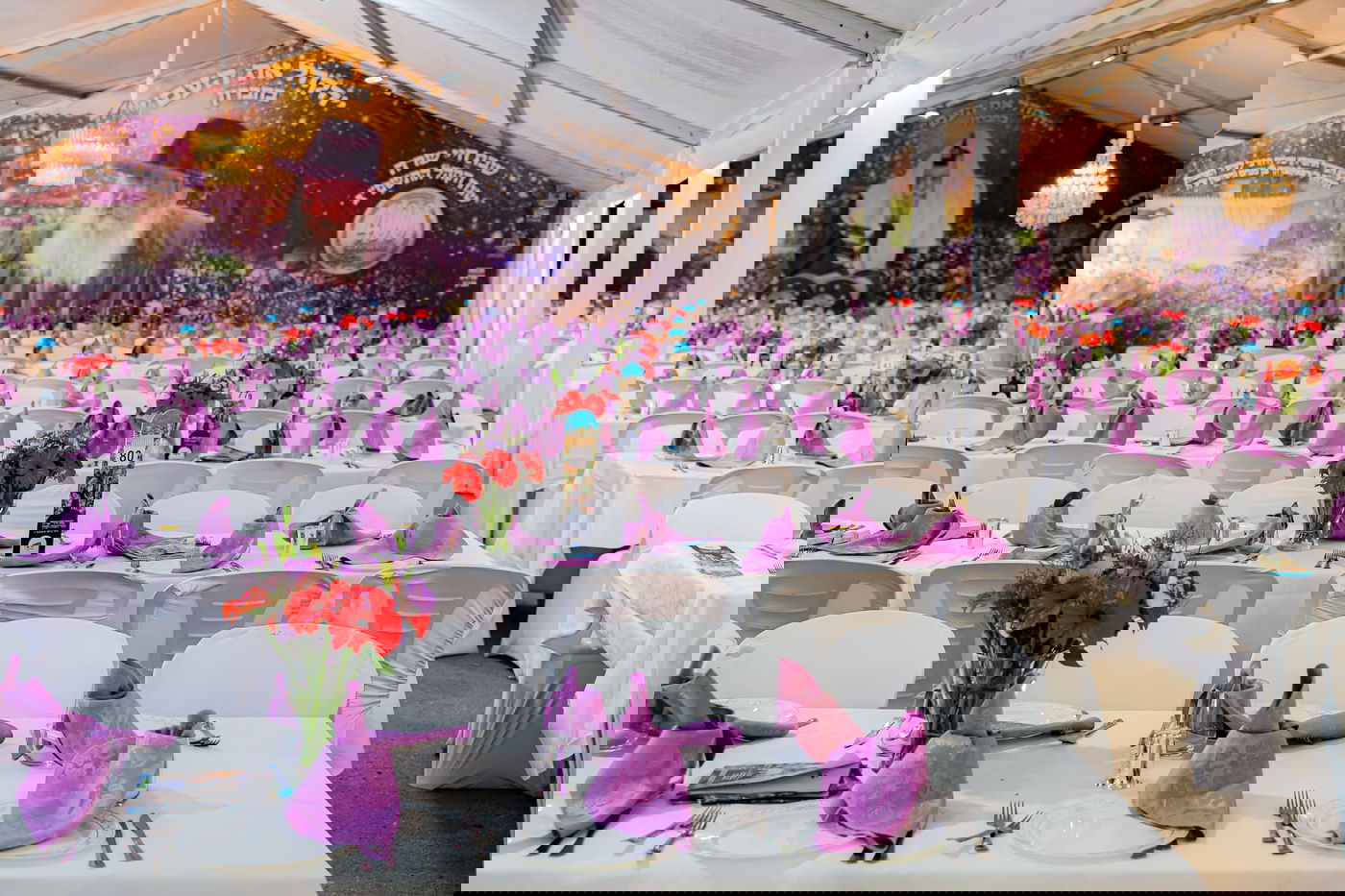 שבת חברון: האלפים זורמים לעיר לשהות במערת המכפלה