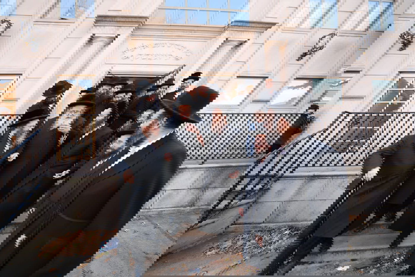 אלפים השתתפו במעמד הכנסת ספר תורה לאוהל הגר"ש אלתר