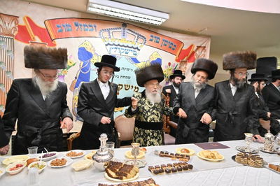 שמחת התנאים לנכדת האדמו"ר ממישקולץ