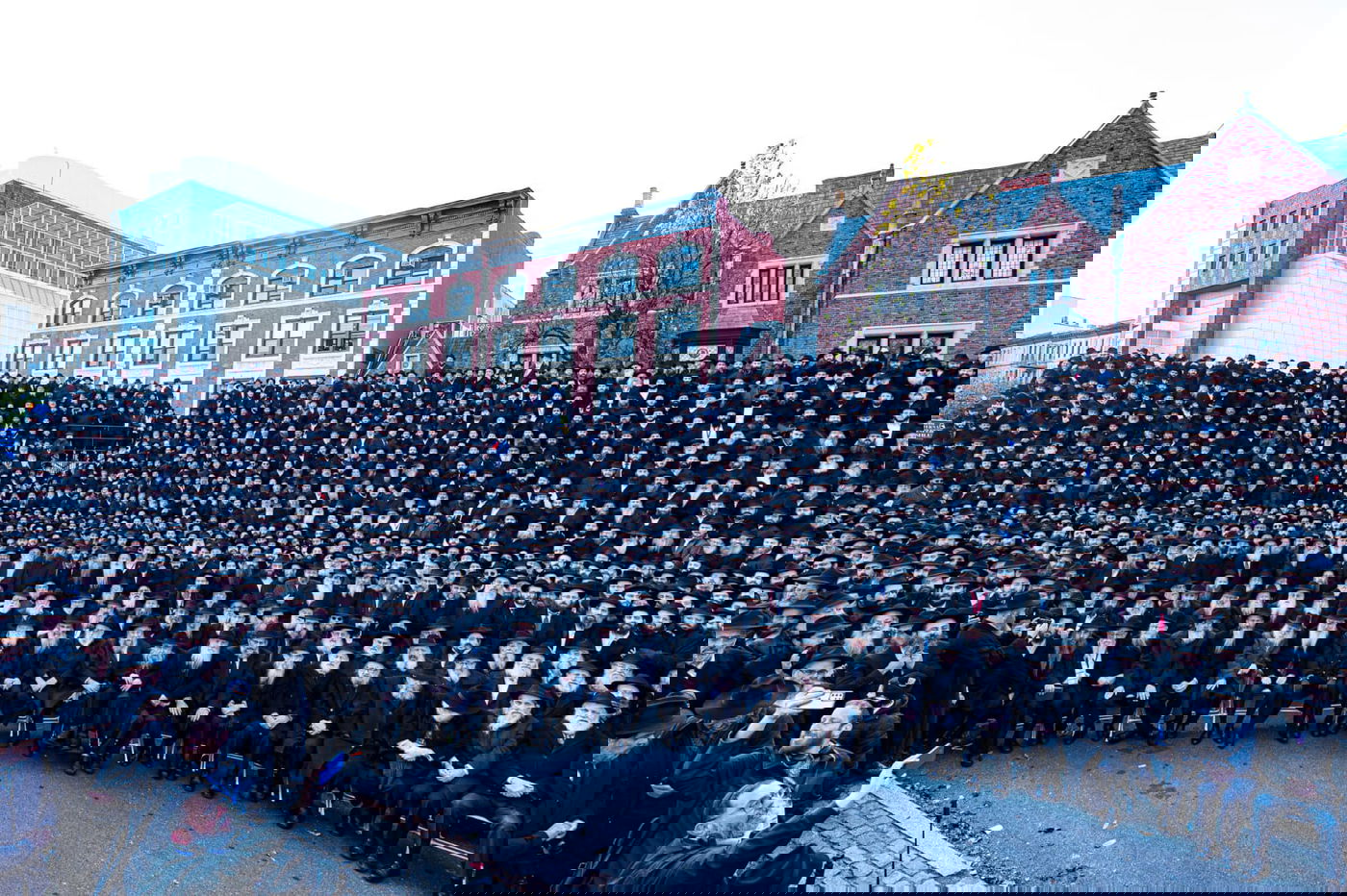 מכל נקודה בעולם: אלפי שלוחי חב"ד בתצלום עוצמתי