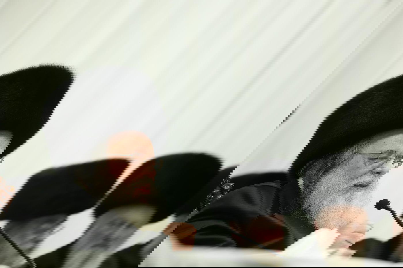 רבבות השתתפו בטיש וסעודה שלישית של הגר"ש אלתר | תיעוד