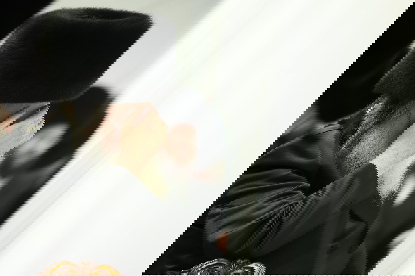 רבבות השתתפו בטיש וסעודה שלישית של הגר"ש אלתר | תיעוד