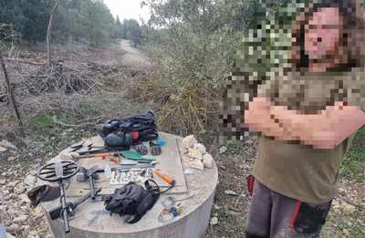 נתפס כשהוא מחפש עתיקות וברשותו מטבעות עתיקים