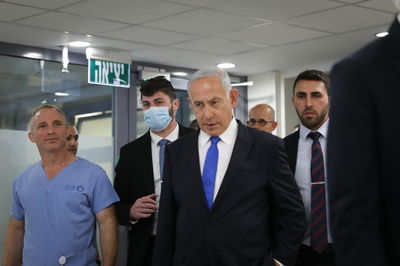 נתניהו, היום בבית החולים