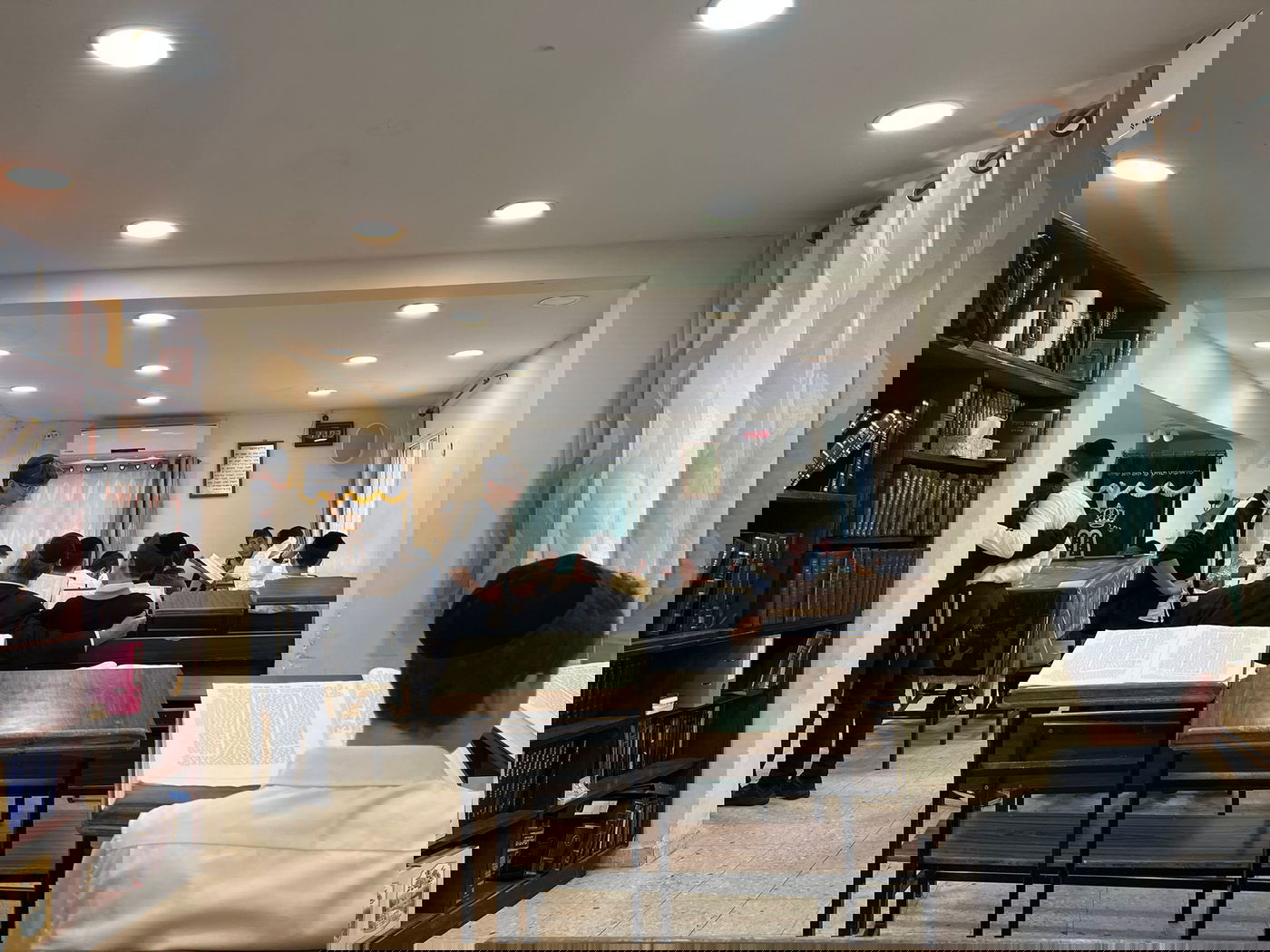 היכל בית המדרש, הבוקר