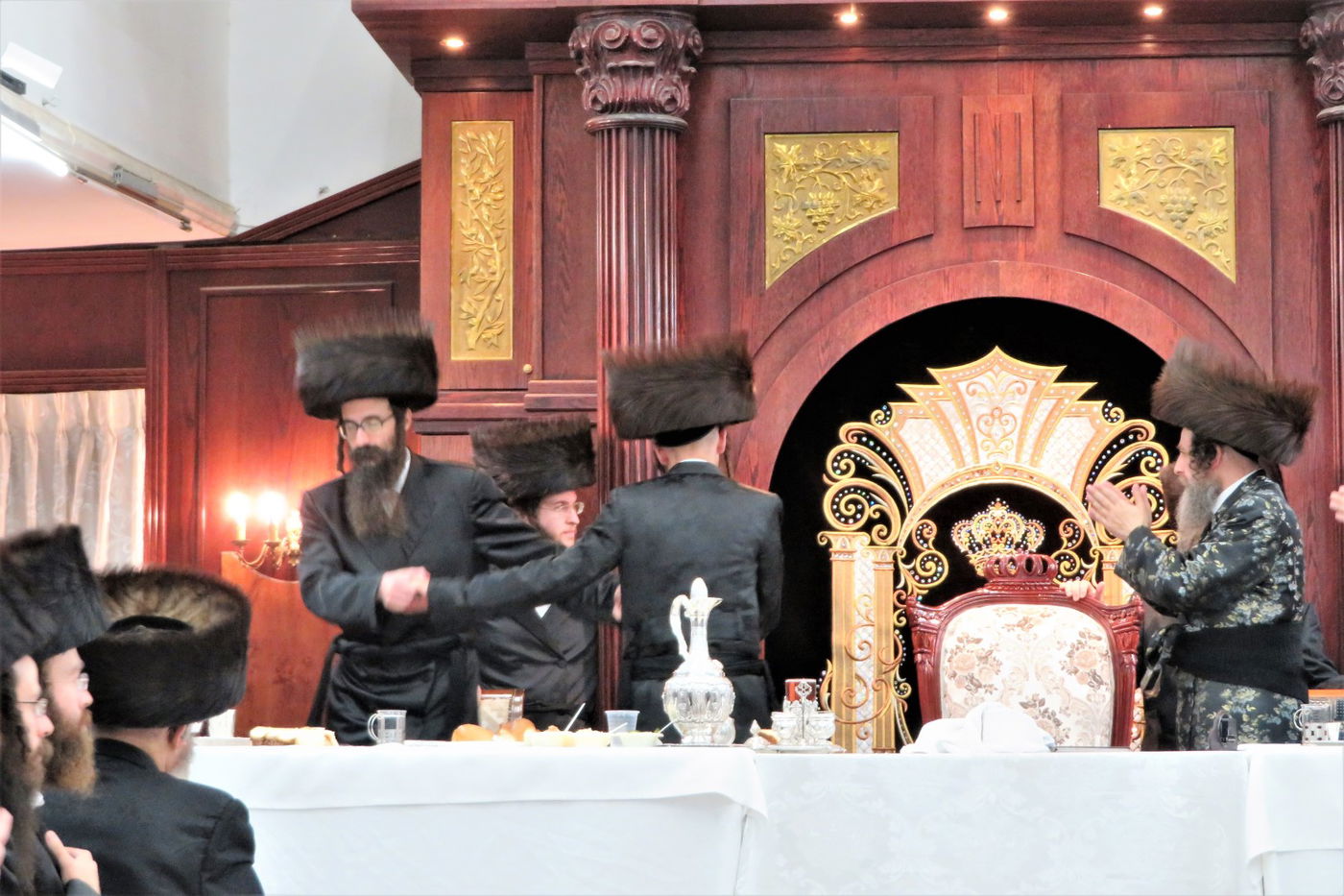 שמחת ה'פארשפיל' בחצרות אונגוואר - סערט ויז'ניץ