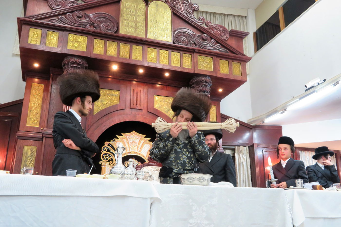 שמחת ה'פארשפיל' בחצרות אונגוואר - סערט ויז'ניץ