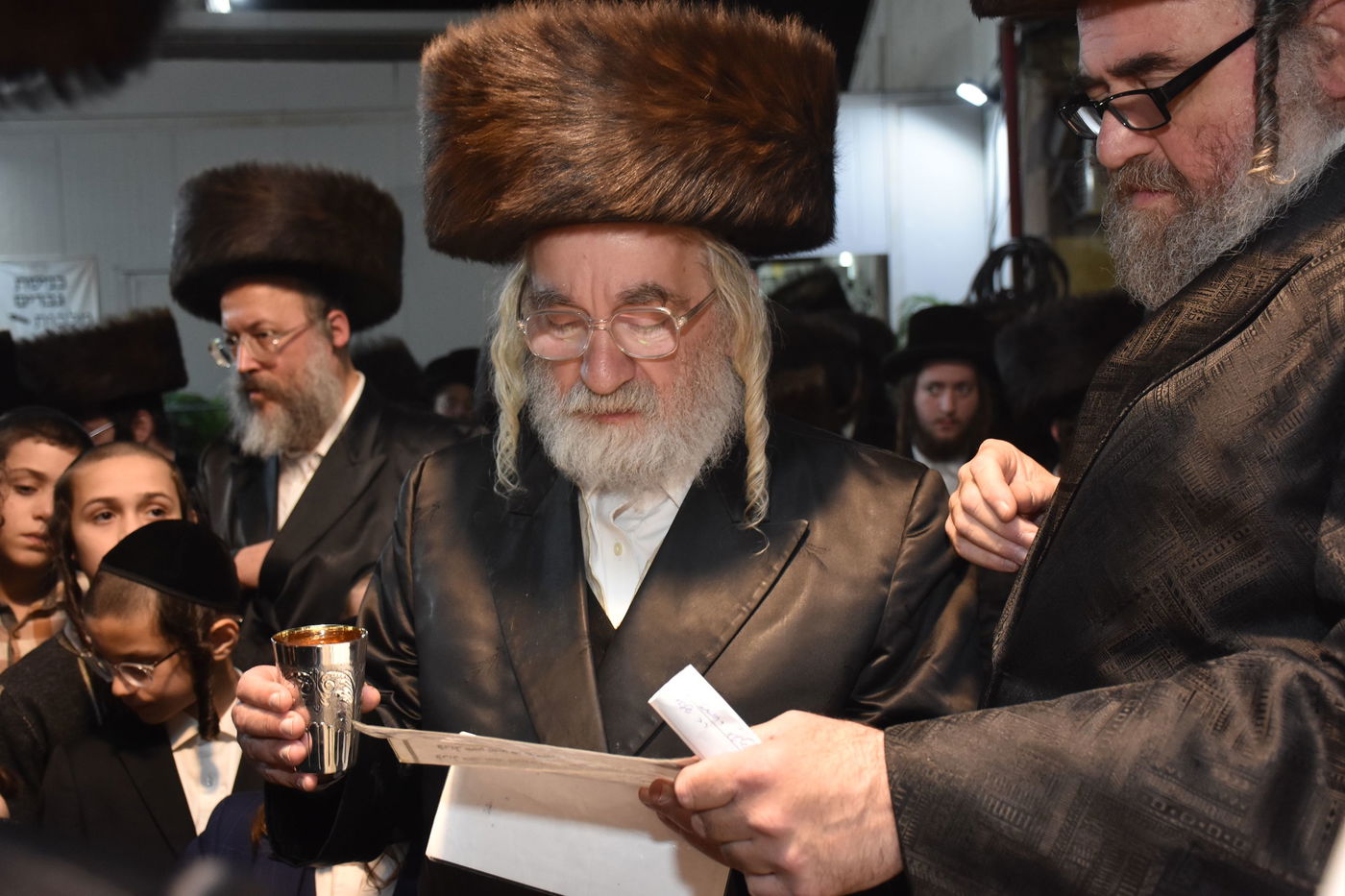 שמחת החתונה לבת האדמו"ר מנדבורנה אראד