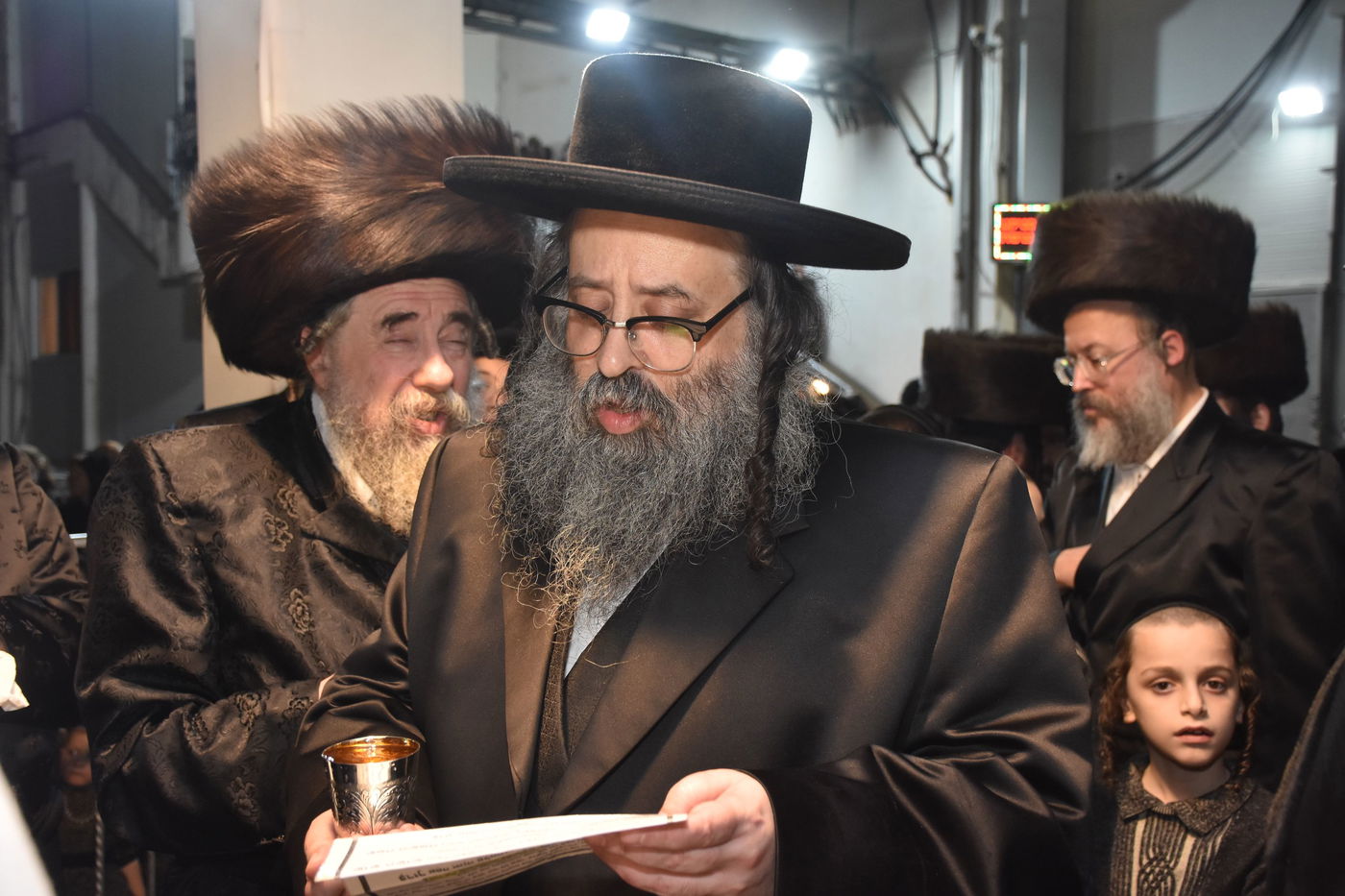 שמחת החתונה לבת האדמו"ר מנדבורנה אראד