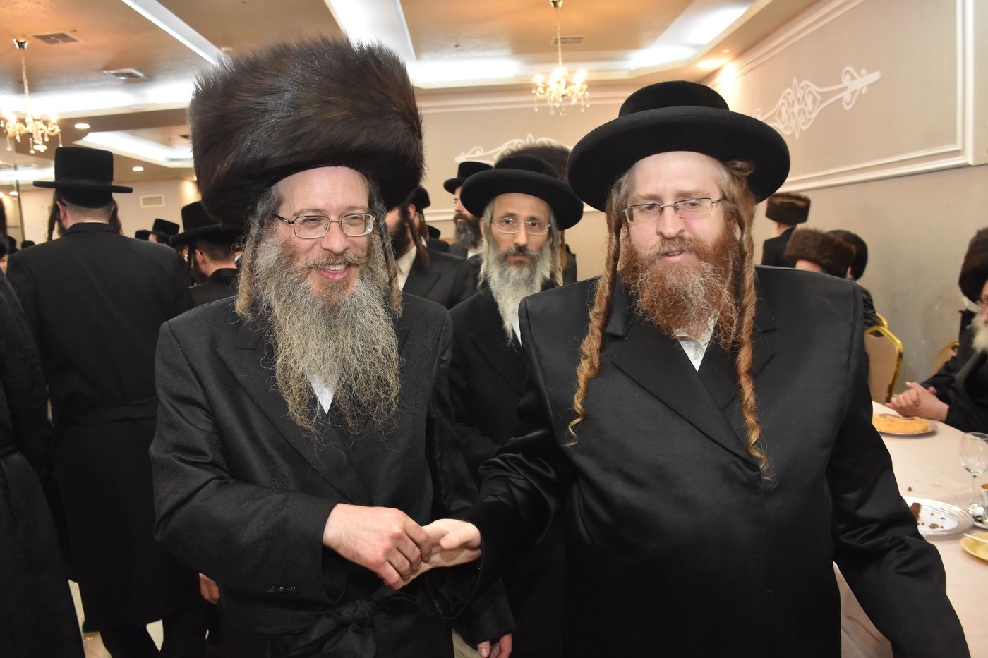 שמחת החתונה לבת האדמו"ר מנדבורנה אראד