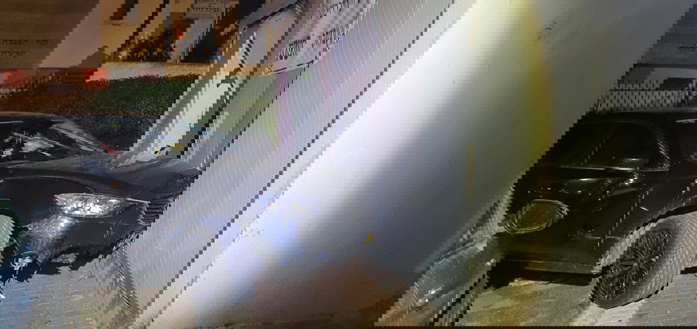 נהג שיכור נכנס עם רכבו לבית כנסת ותקף שוטרים