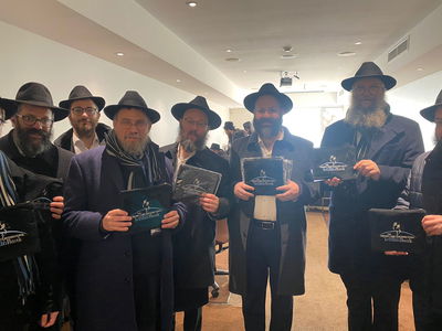 השלוחים עם התפילין