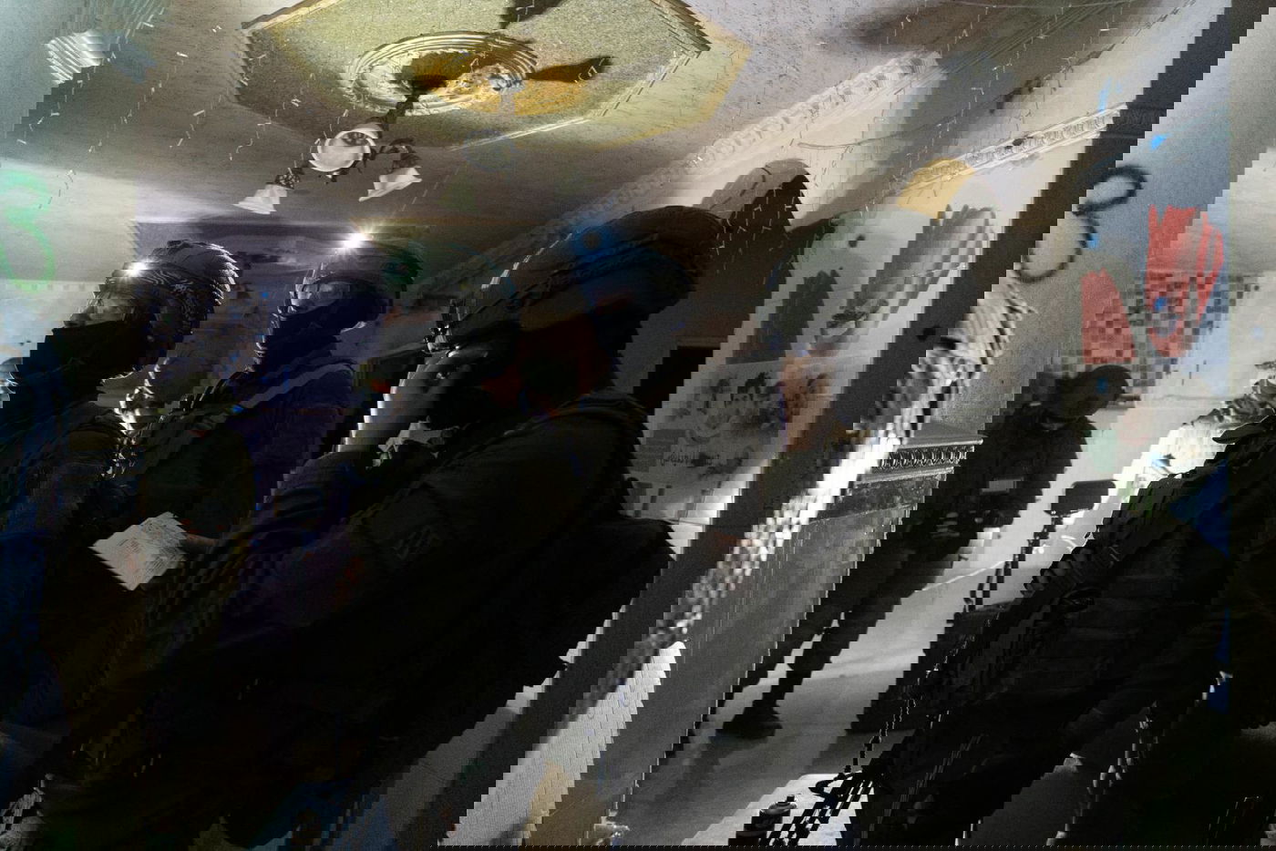 מבצע אחד, 99 תמונות: כך נראה "שובר גלים" בעדשה