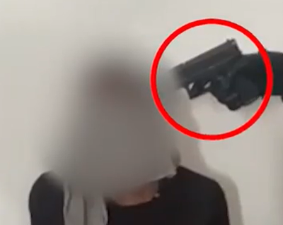 אקדח לראש: החטיפה, השמירה, הדרישה לכופר והשחרור