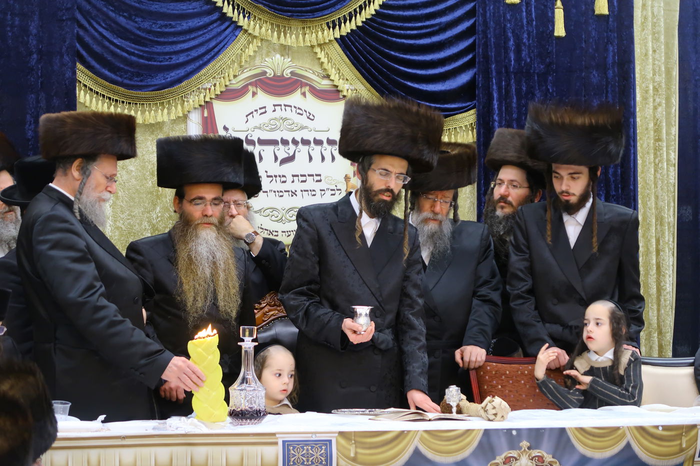 תיעוד: בזוועהיל חגגו 'פארשפיל' לבנו של האדמו"ר