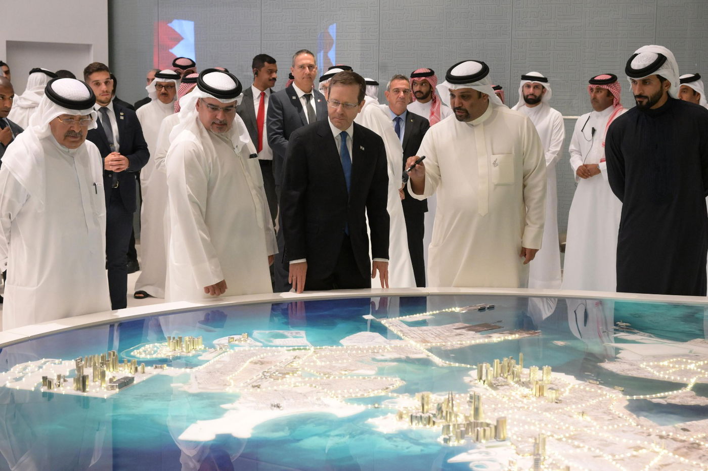 נשיא המדינה הכריז על משלחת עסקית ישראלית שתגיע לבחריין לקידום שיתוף הפעולה הכלכלי