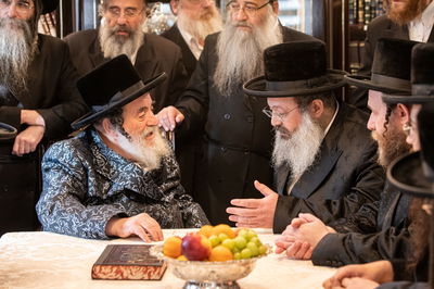 הרבי מויז'ניץ בביקור אצל האדמו"ר מזוועהיל מונסי