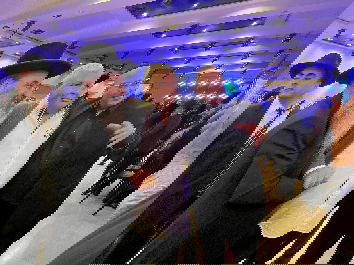 בכיר ש"ס אבי אמסלם חיתן בת, רבנים ואישי ציבור השתתפו