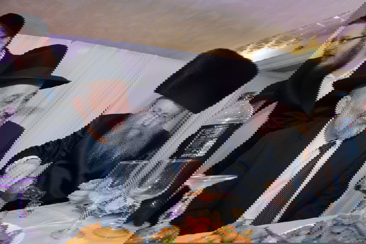 בהשתתפות המונים: שמחת החתונה לבתו של יו"ר ועד הישיבות הגרח"א קאופמן