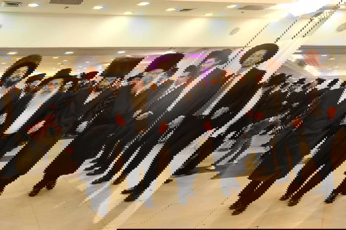 בהשתתפות המונים: שמחת החתונה לבתו של יו"ר ועד הישיבות הגרח"א קאופמן