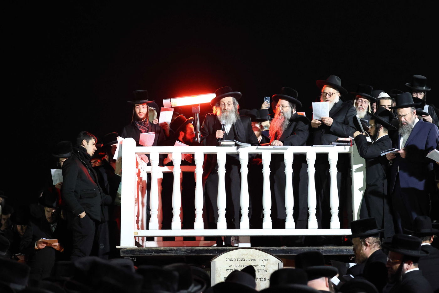 גלריה: המונים בהילולת ה'בת עין' זיע"א בצפת