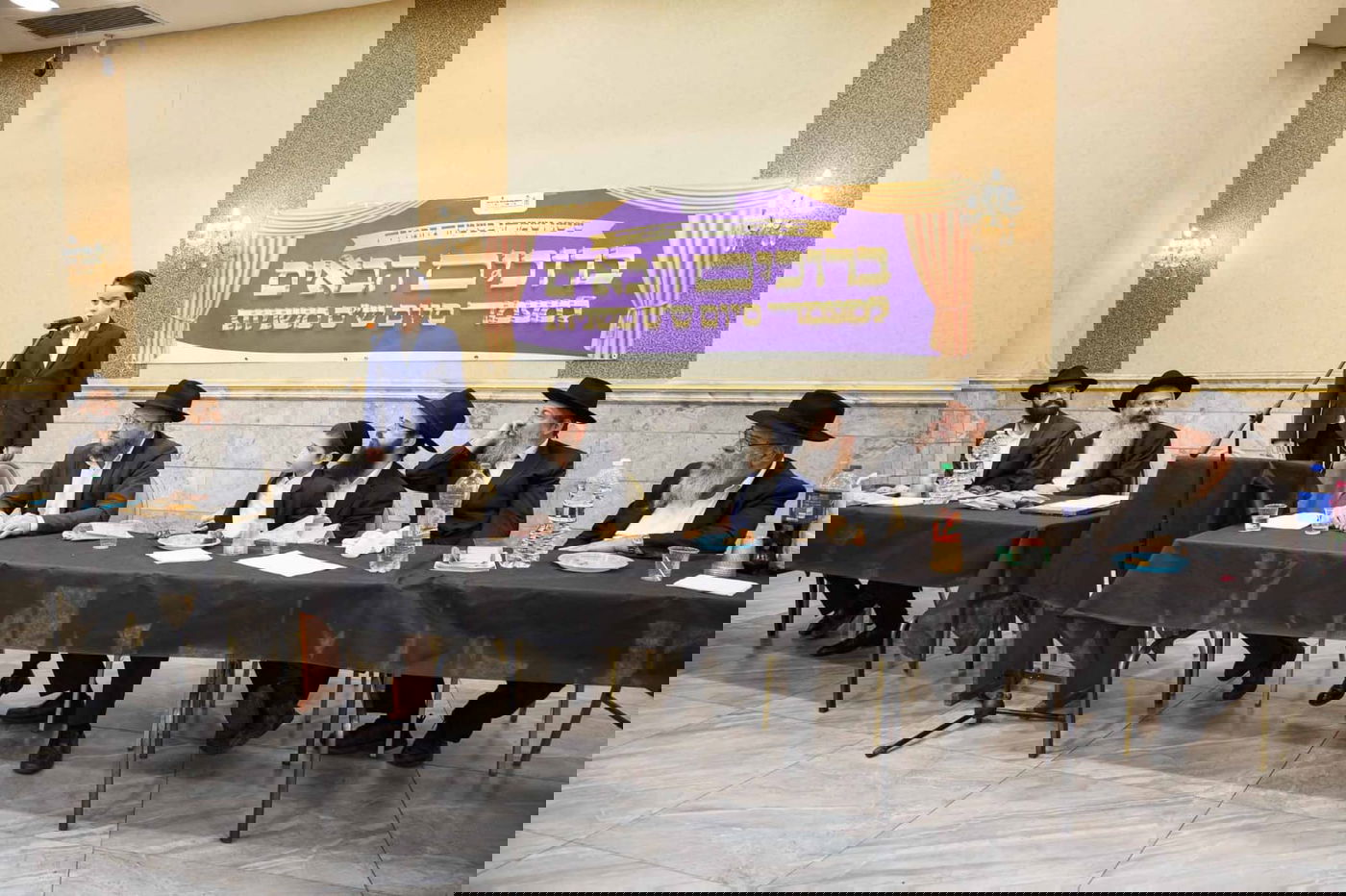 התרגשות בחיידר באלעד: התלמיד הצעיר סיים ש"ס משניות בעל פה