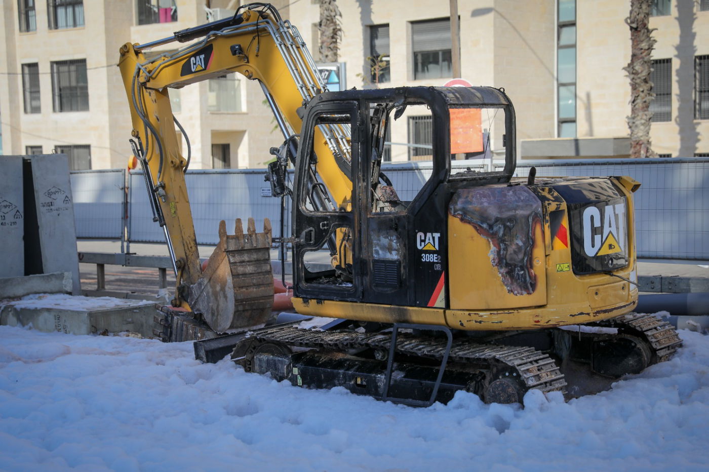 לילה שני שזה קרה: אלמוני הצית כלי הנדסי בשווי מאות אלפי ש"ח