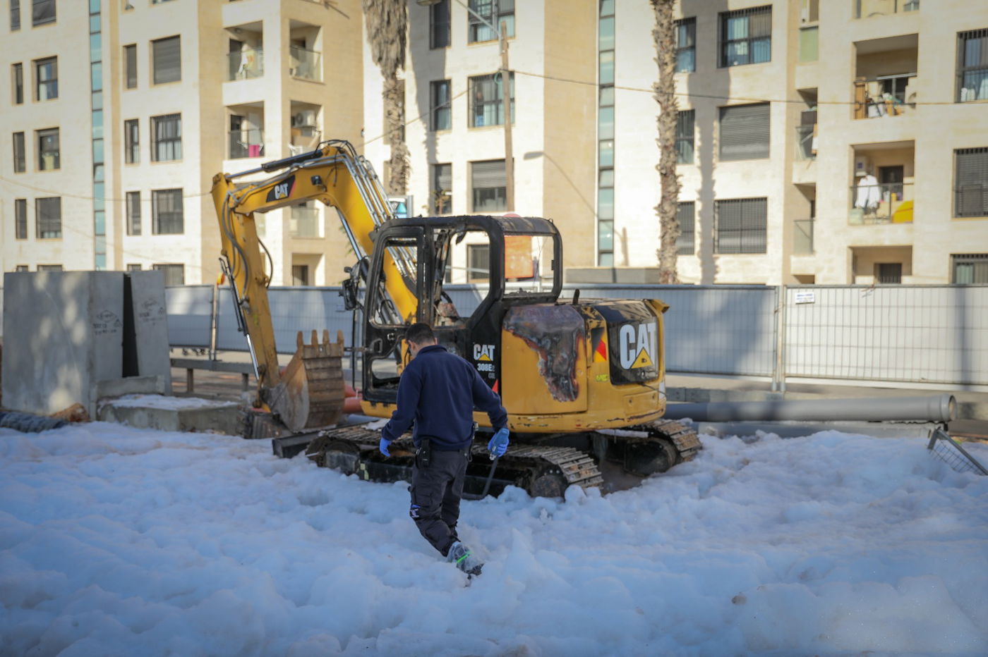 לילה שני שזה קרה: אלמוני הצית כלי הנדסי בשווי מאות אלפי ש"ח