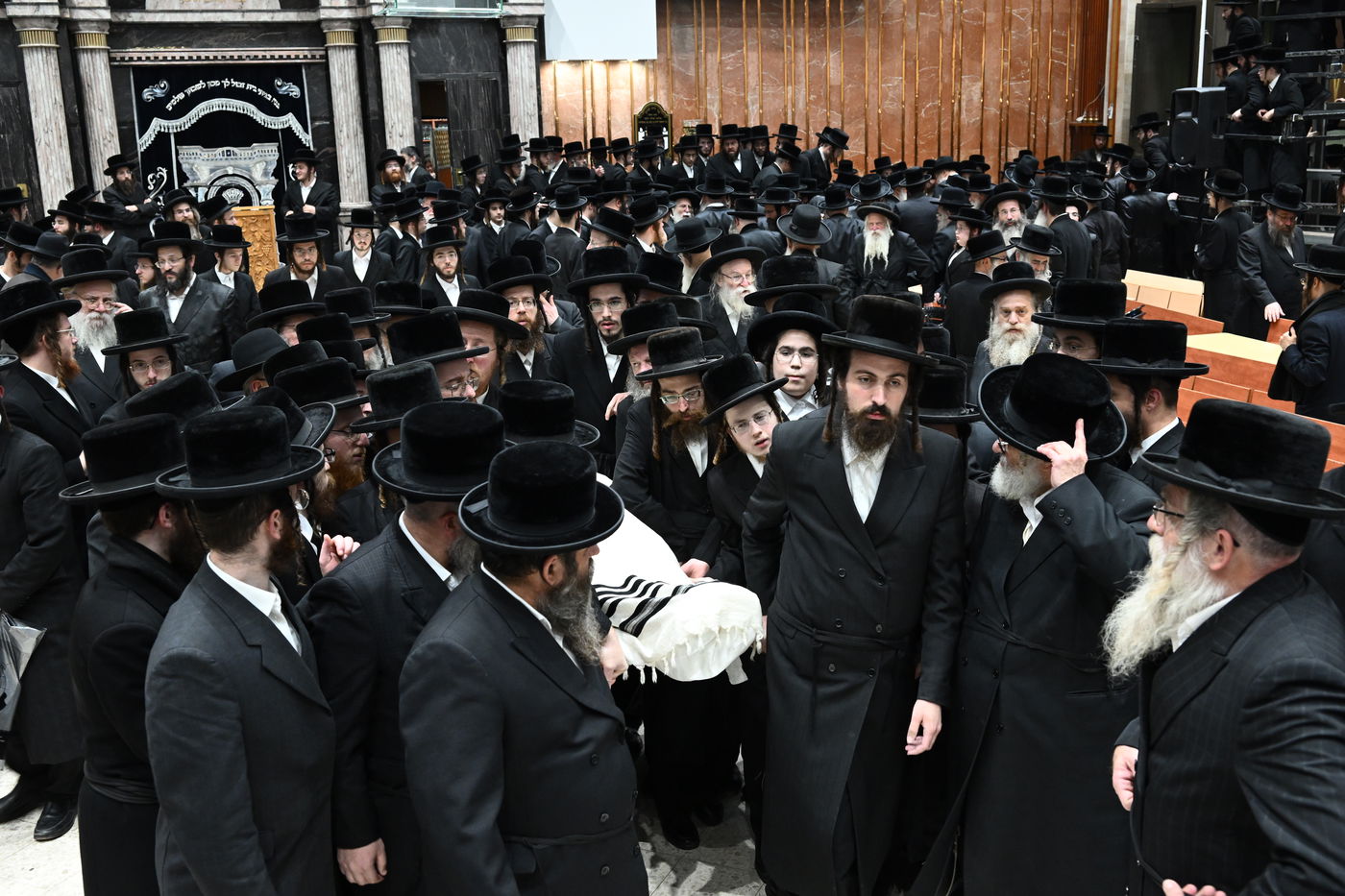 באופן נדיר: כך נפרדו בצאנז מהדיין שהסתלק בפתאומיות