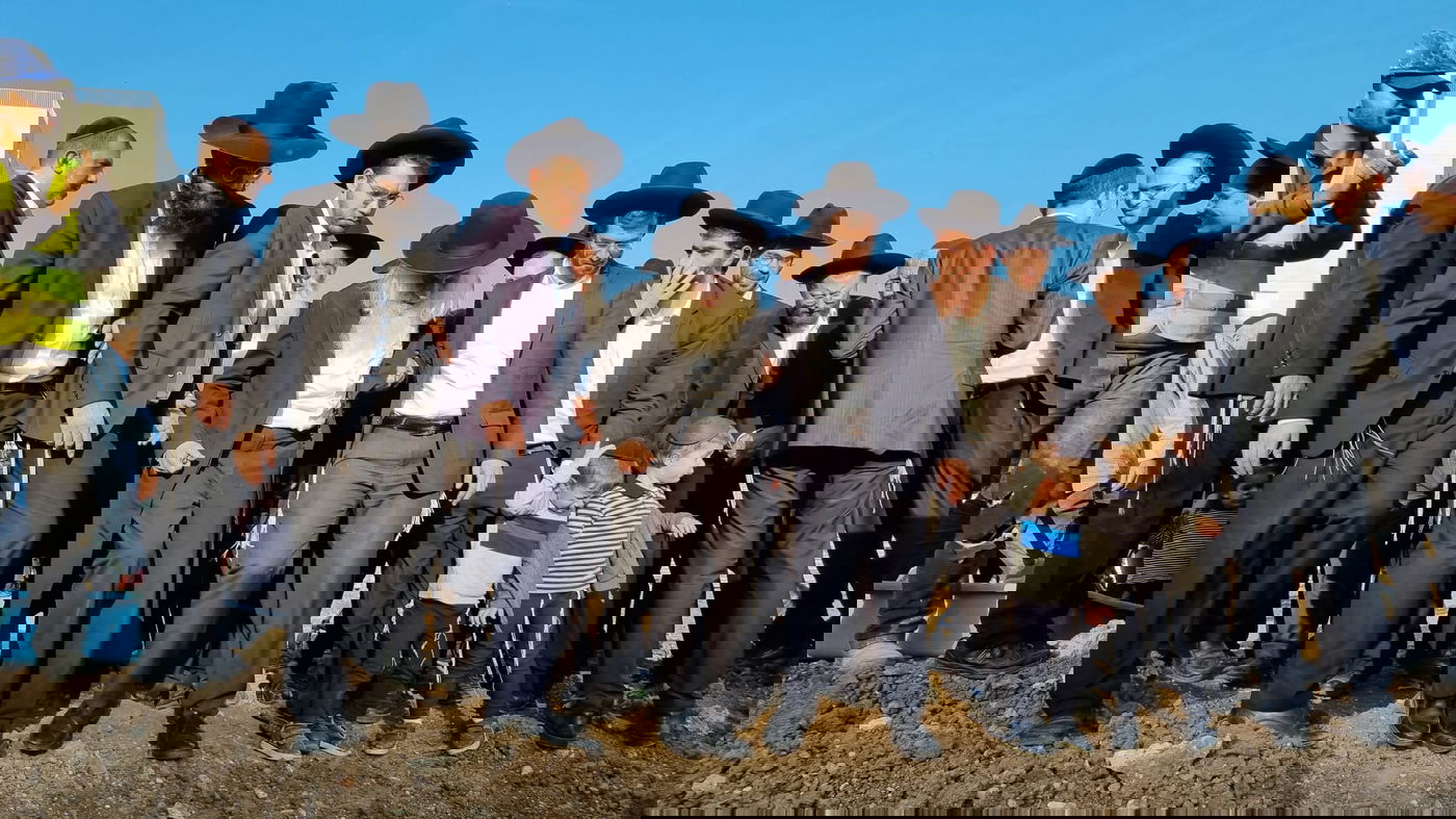 טקס הנחת אבן פינה לקמפוס המפואר של קהילת 'הפלג' בלוד