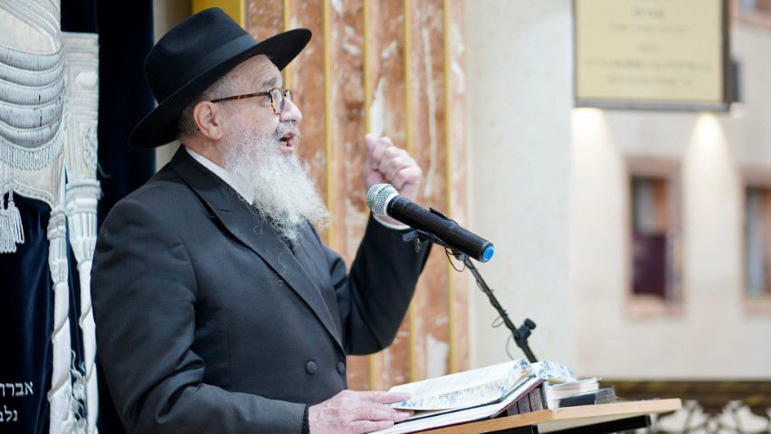 ה'חוזר' הסעיר את הישיבה בכפר חב"ד בשיעור כללי • תיעוד