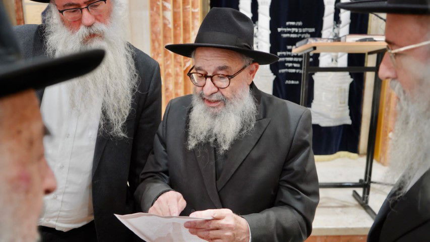 ה'חוזר' הסעיר את הישיבה בכפר חב"ד בשיעור כללי • תיעוד