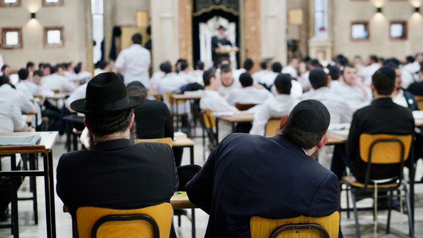 ה'חוזר' הסעיר את הישיבה בכפר חב"ד בשיעור כללי • תיעוד