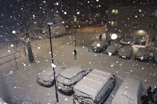 ילדים מתו ומטוסים קפאו: תיעוד מגל הקור שהגיע לממלכה