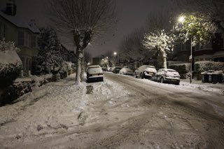 ילדים מתו ומטוסים קפאו: תיעוד מגל הקור שהגיע לממלכה