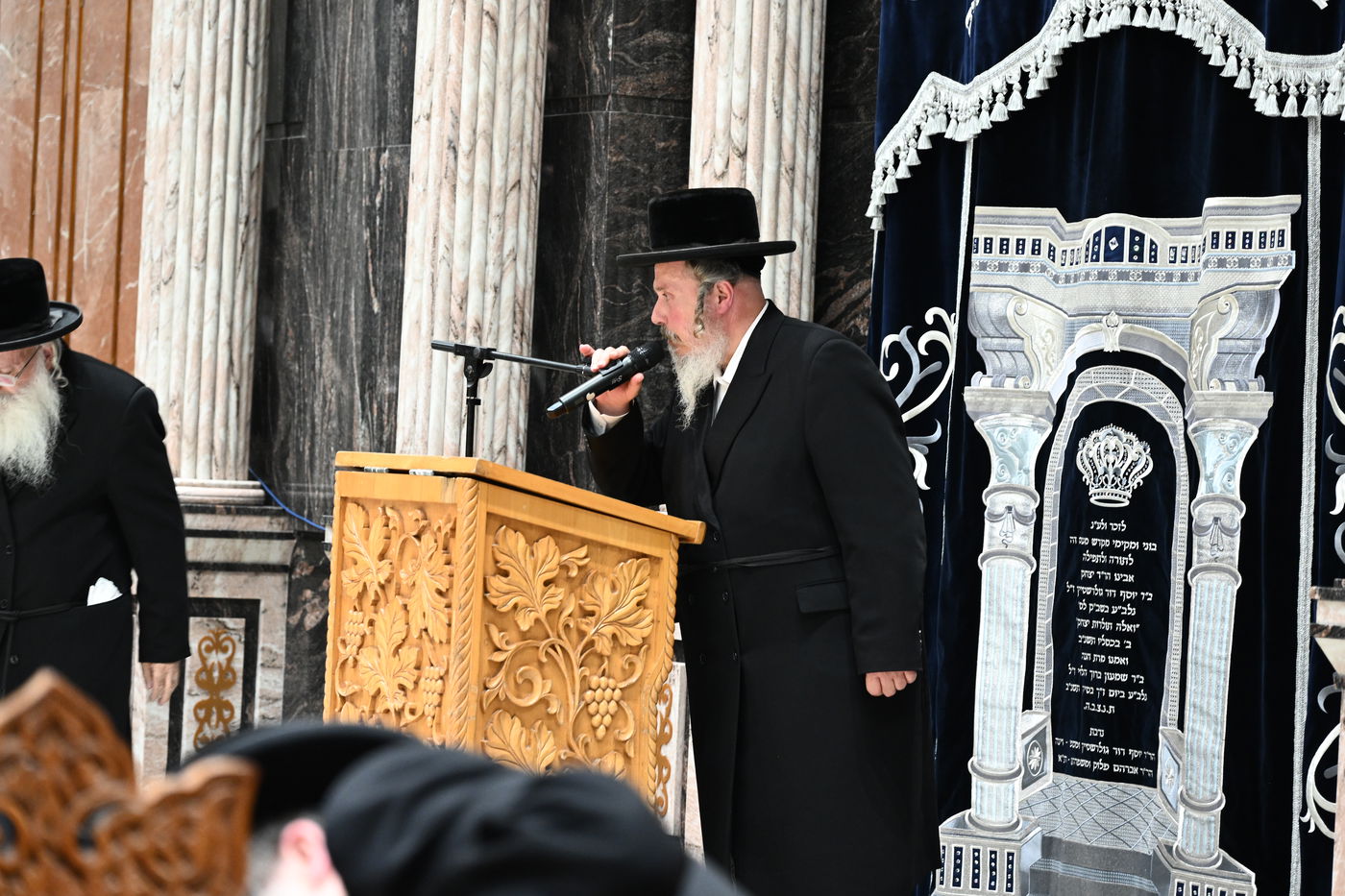 באופן נדיר: כך נפרדו בצאנז מהדיין שהסתלק בפתאומיות