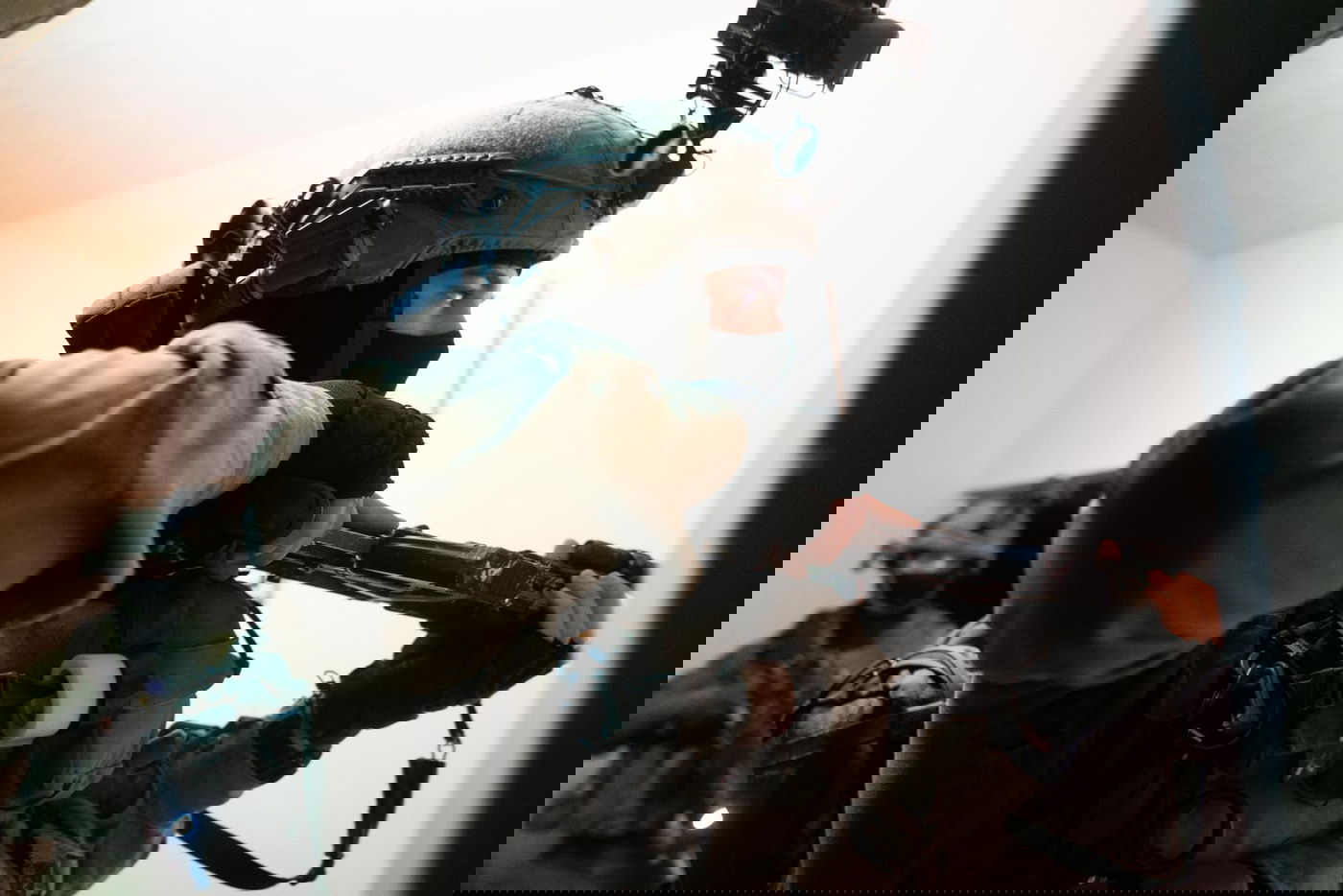 תיעוד מהקסדה: תוך יידוי אבנים, הלוחמים עצרו מבוקשים