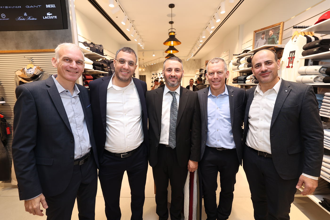 מימין לשמאל: מנכ"ל איחוד הצלה אלי פולק,מנכלים משותפים חיים ושוקי רייך, ח"כ יוני משריקי וח"כ חיים ביטון