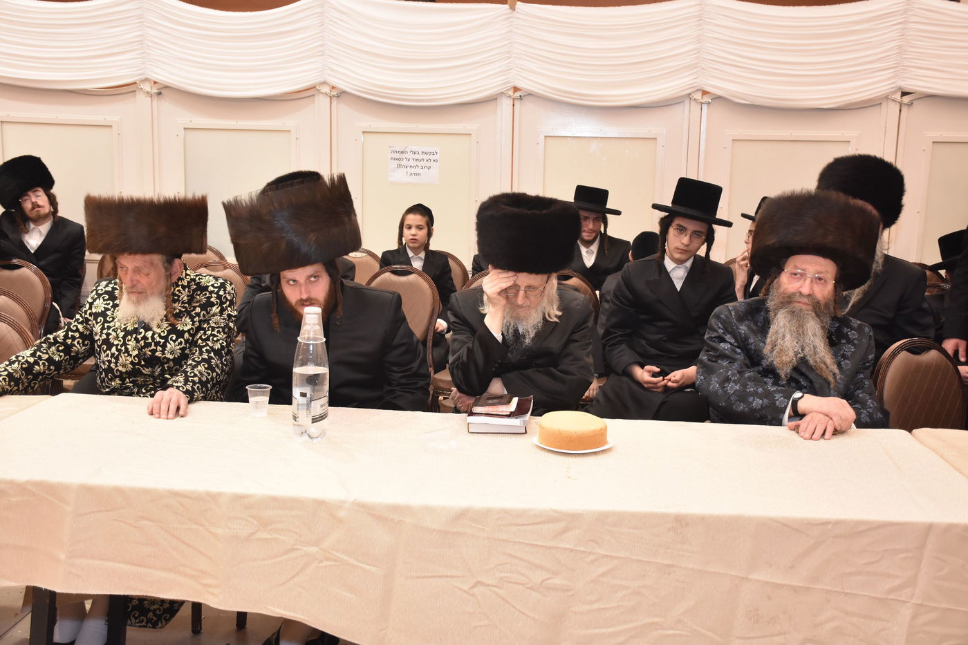 שמחת החתונה בחצרות טשאקאווא - ספינקא י"ם -  אוז'רוב