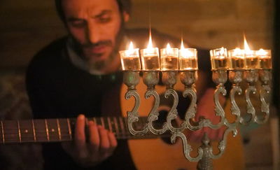 יוסף נטיב בביצוע מרגש ל"מעוז צור" הברסלבי