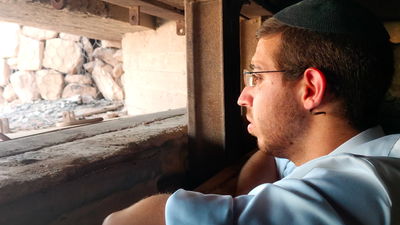 אברהם אהרן בסינגל חדש: "כי הם חיינו"