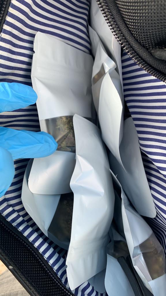 בן 22 ממודיעין עילית נתפס עם סמים ברכבו; החשד: מכר גם לצעירים ולקטינים