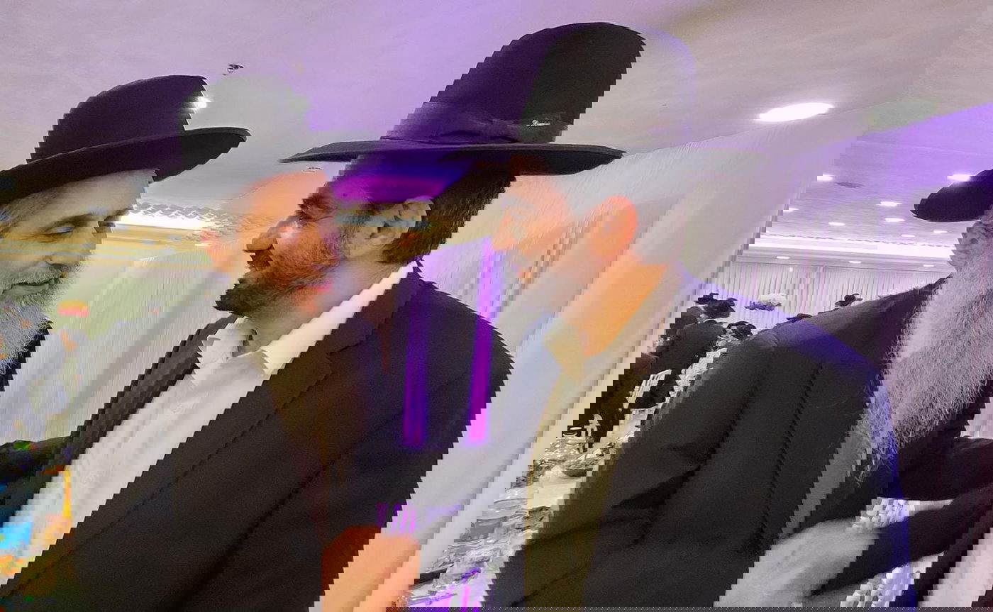 תיעוד: חתונת נכדם של הגר"י כהן והגר"ש בן שלמה