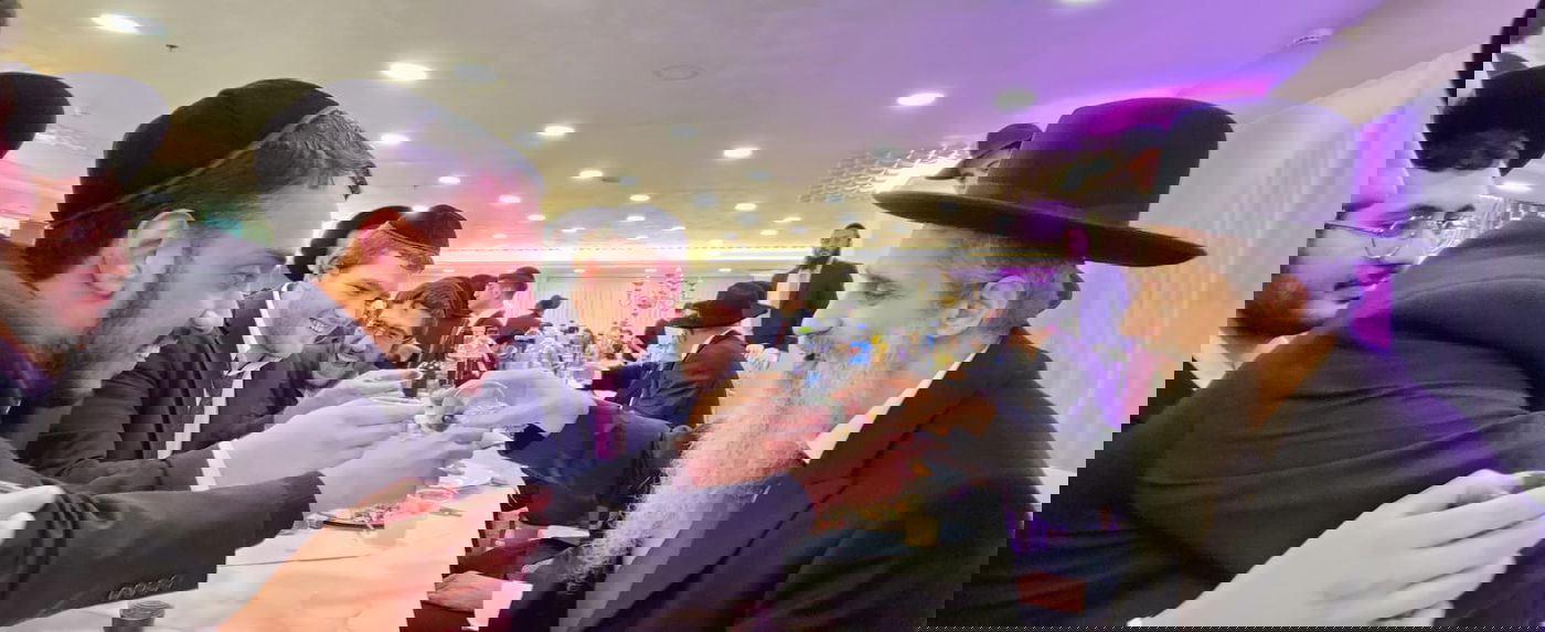 תיעוד: חתונת נכדם של הגר"י כהן והגר"ש בן שלמה