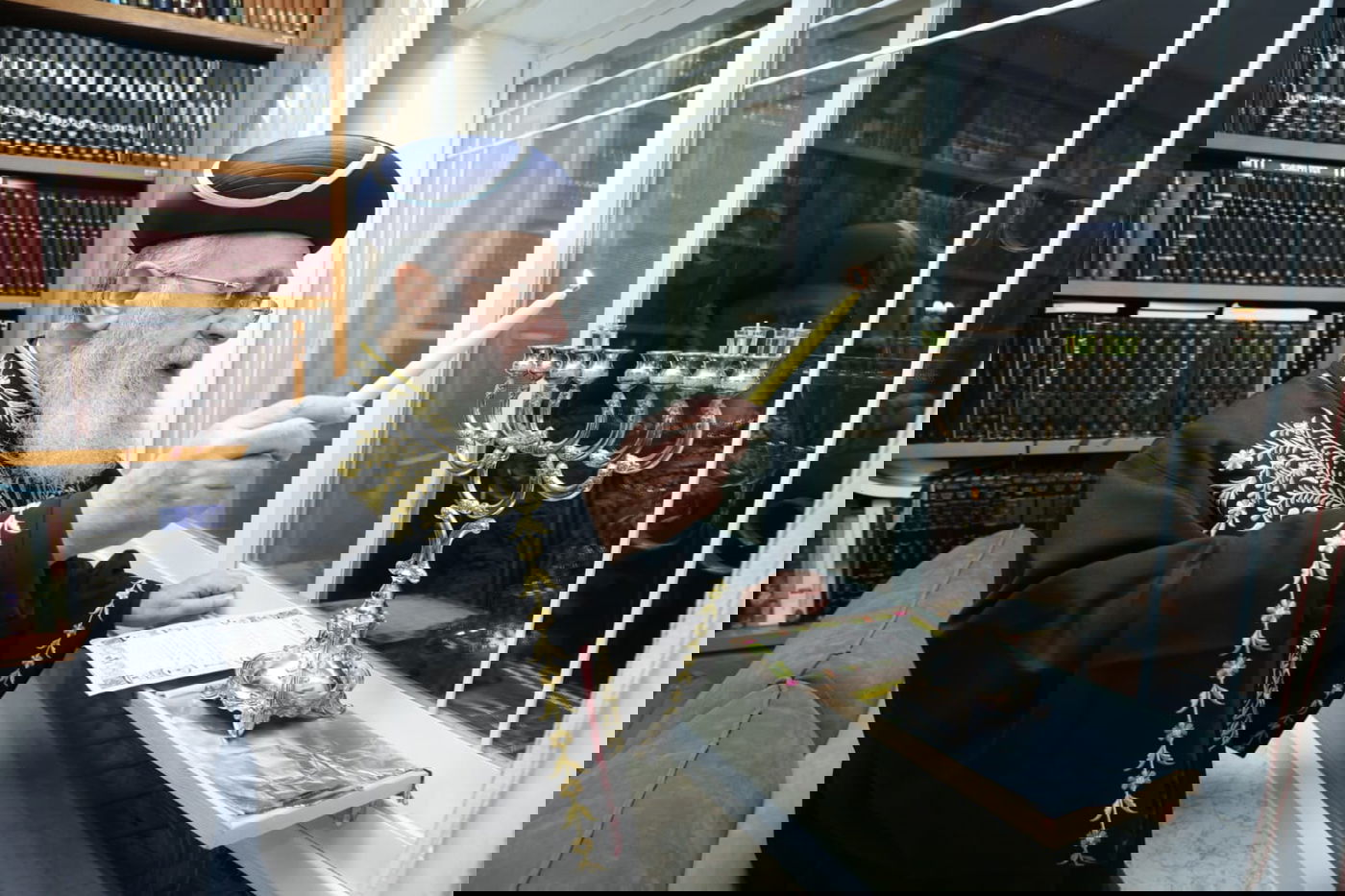 תיעוד: הראשון לציון בהדלקת נר שני של חנוכה