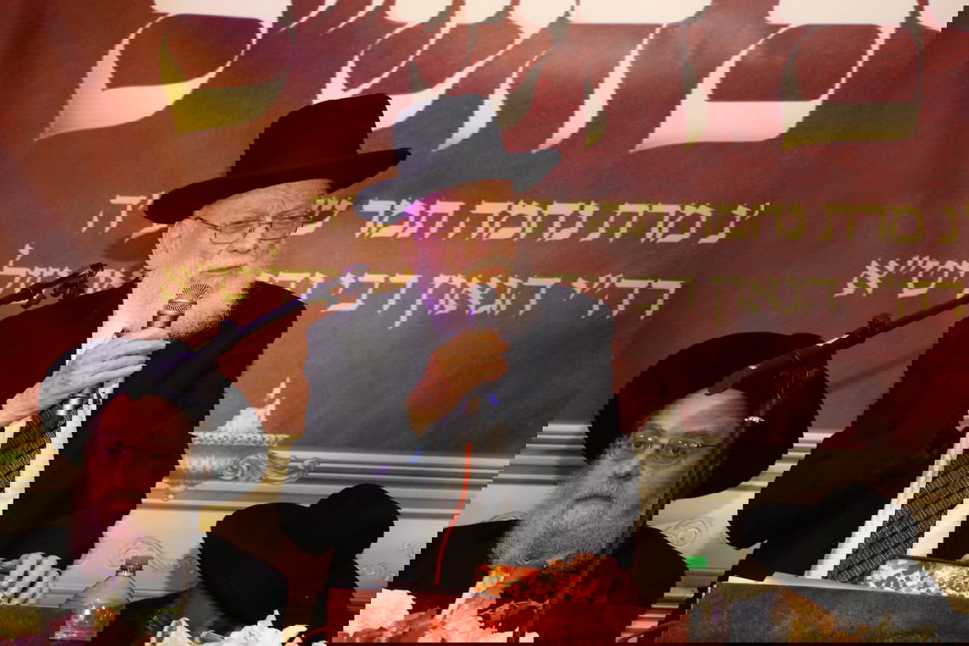 תיעוד: הבחורים סיימו ש"ס לעילוי נשמת בתו ראש הישיבה