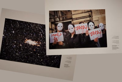 הצילומים בתערוכת 'עדות מקומית'